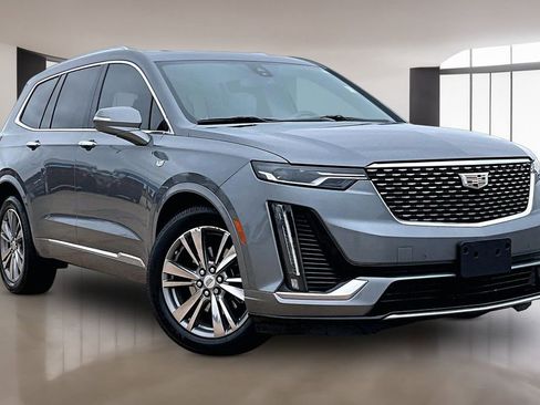 Used 2022 Cadillac XT6 Premium Luxury FWD image 11