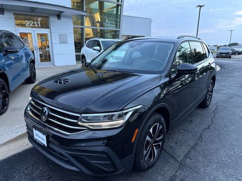 Used 2024 Volkswagen Tiguan S AWD/4WD image 2