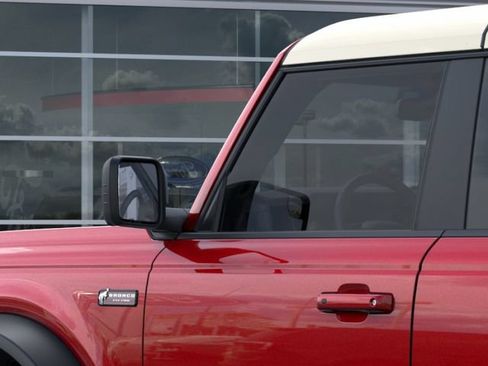 New 2026 Ford Bronco Outer Banks w/ Sasquatch Package AWD/4WD image 22