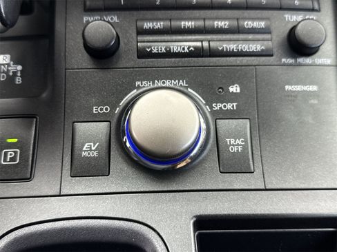 Used 2015 Lexus CT 200h image 30