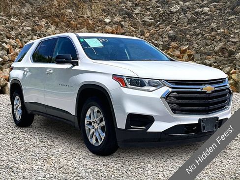 Used 2021 Chevrolet Traverse LS AWD/4WD image 9