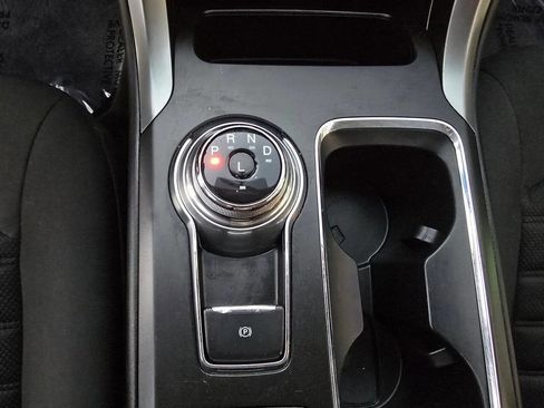 Used 2018 Ford Fusion SE image 28