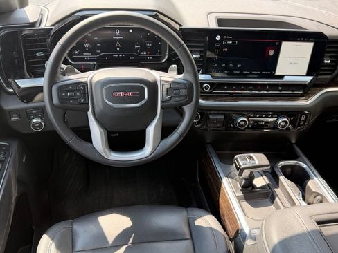 Used 2022 GMC Sierra 1500 Elevation w/ Elevation Premium Package AWD/4WD image 15