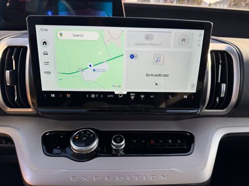 New 2025 Ford Expedition Active image 20