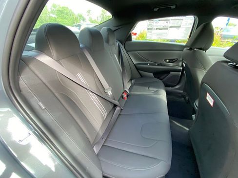 New 2026 Hyundai Elantra Sport FWD image 33