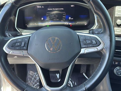 Used 2024 Volkswagen Jetta SE FWD image 12
