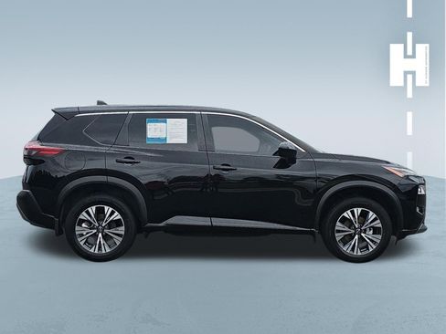 Used 2023 Nissan Rogue SV FWD image 3