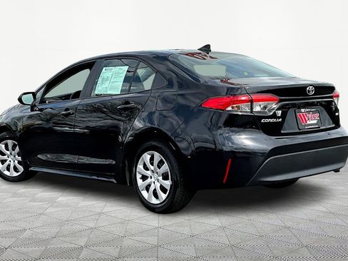 Used 2026 Toyota Corolla LE w/ Carpet Mat Package (TMS) image 4
