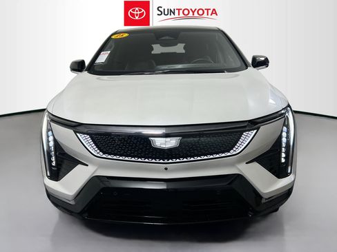 Used 2025 Cadillac Optiq Sport 1 w/ LPO, Floor Liner Package AWD/4WD image 30
