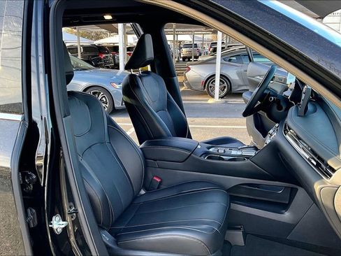 Certified 2025 INFINITI QX60 Luxe w/ Black Edition image 12