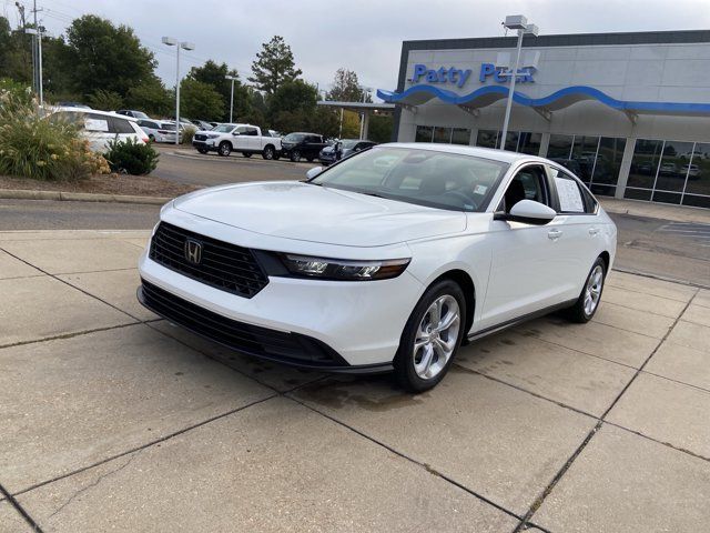 Used 2023 Honda Accord LX image 5