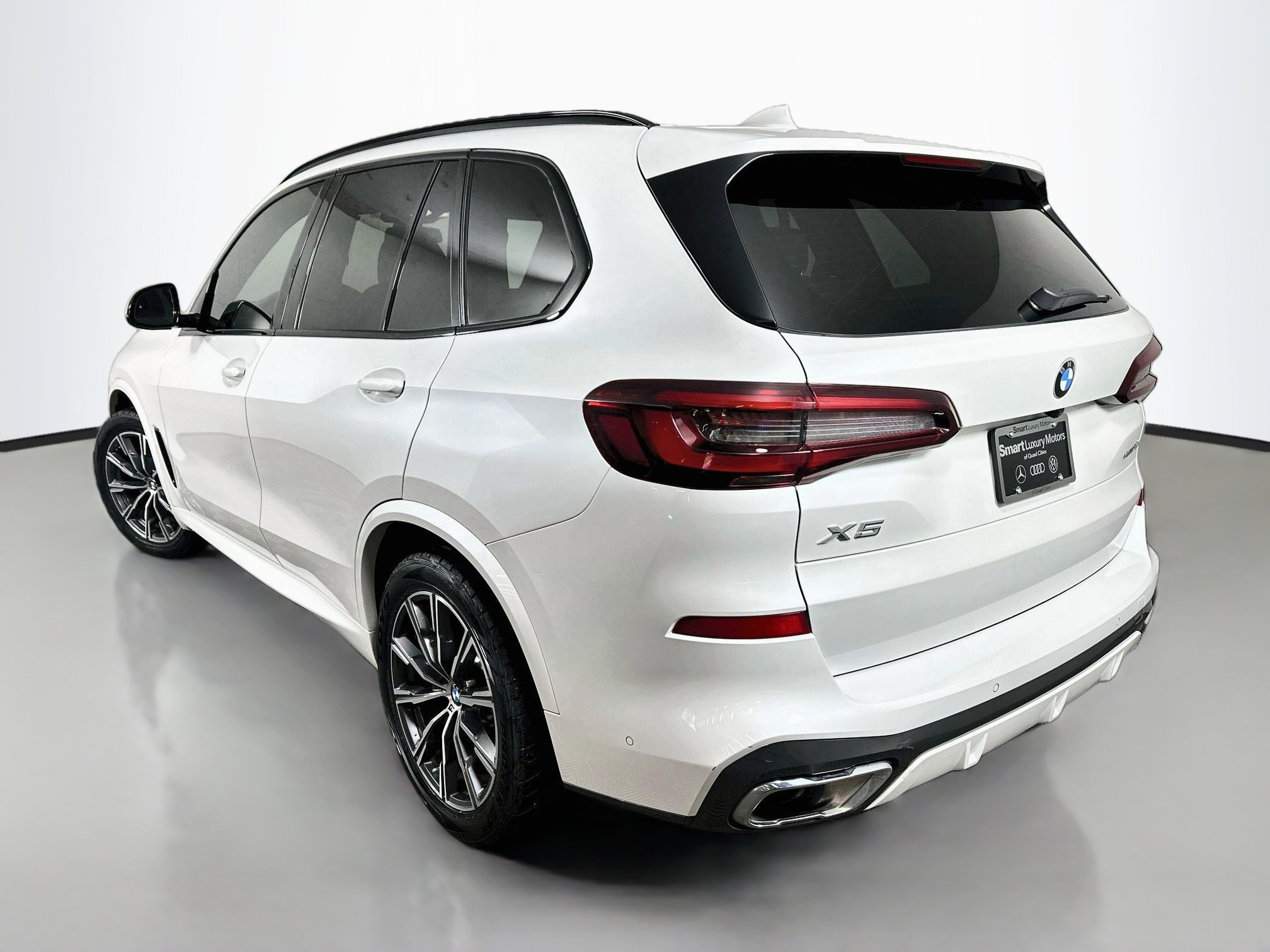 Used 2020 BMW X5 xDrive40i w/ M Sport Package AWD/4WD image 5