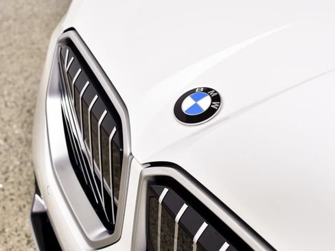 Used 2025 BMW X3 xDrive30i w/ Convenience Package AWD/4WD image 9