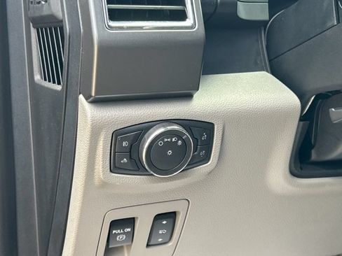 Used 2016 Ford F150 XLT w/ Equipment Group 302A Luxury AWD/4WD image 34