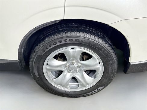 Used 2017 Subaru Forester 2.5i image 32