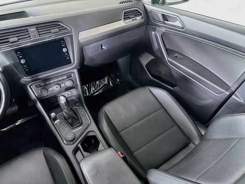 Used 2018 Volkswagen Tiguan SE w/ Panoramic Sunroof Package AWD/4WD image 26