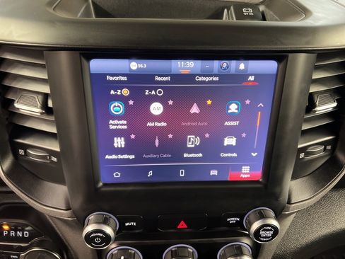 Used 2024 RAM 2500 Tradesman w/ Chrome Appearance Group image 9