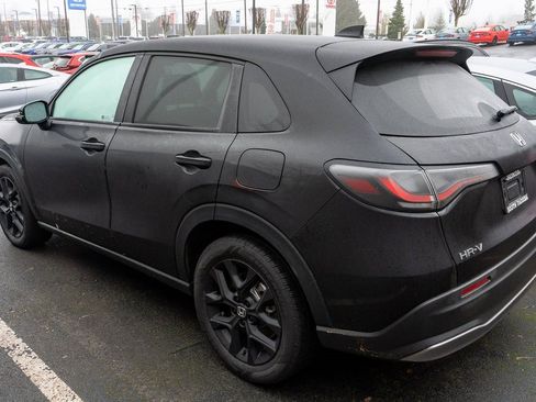 Certified 2023 Honda HR-V Sport image 4