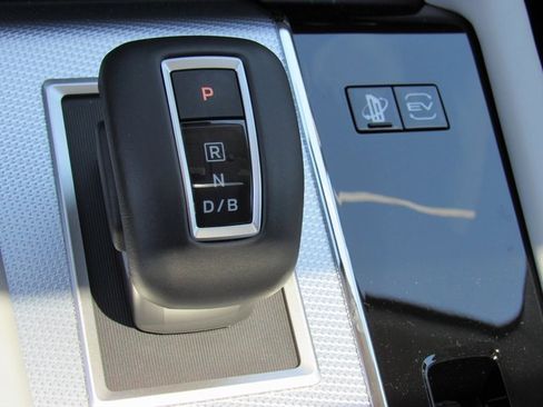 New 2025 Mitsubishi Outlander SEL image 19