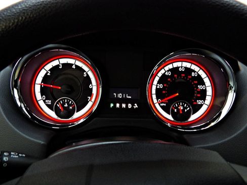 Used 2018 Dodge Grand Caravan SE w/ UConnect Hands-Free Group FWD image 14