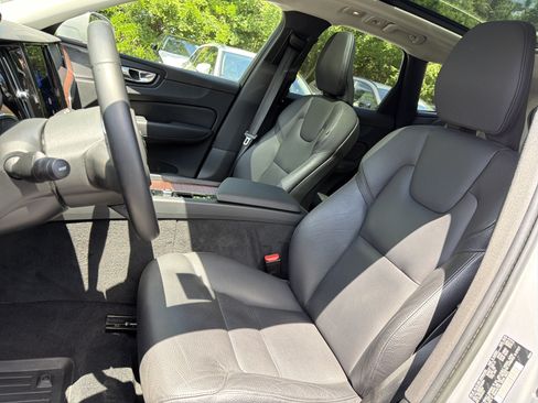 Used 2023 Volvo XC60 B5 Plus w/ Protection Package Premier FWD image 16