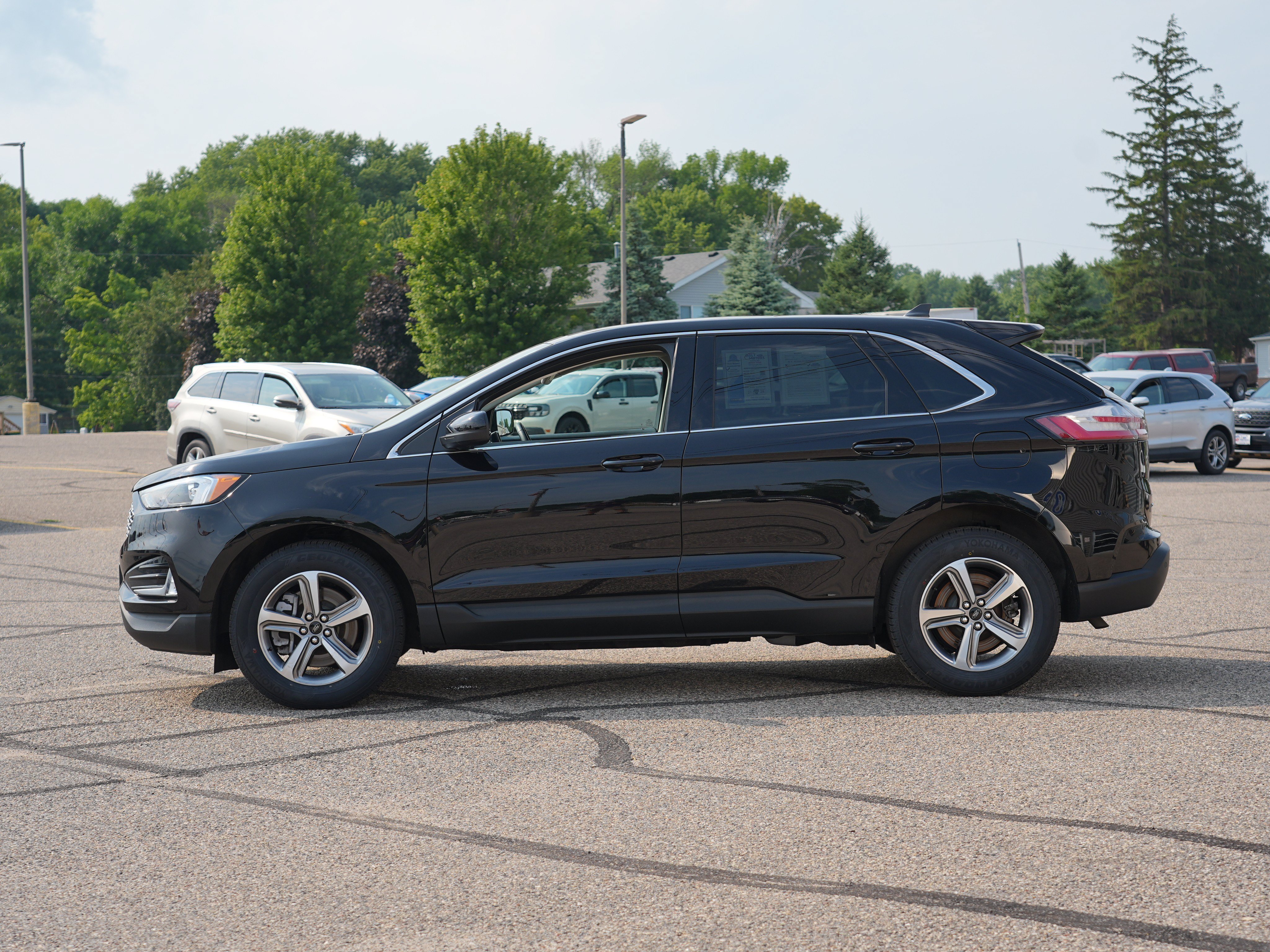 Used 2024 Ford Edge SEL w/ Convenience Package AWD/4WD image 7