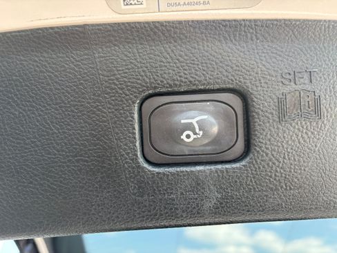 Used 2019 Ford Edge ST w/ Convenience Package AWD/4WD image 17
