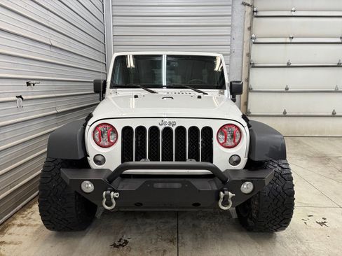 Used 2016 Jeep Wrangler Unlimited Sport w/ Quick Order Package 24S AWD/4WD image 2