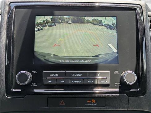 Used 2022 Nissan Frontier SV AWD/4WD image 16