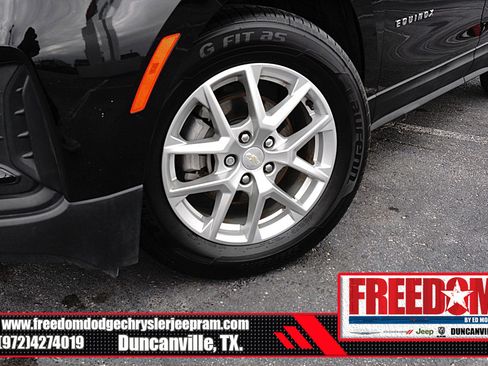 Used 2022 Chevrolet Equinox LS w/ Driver Confidence II Package image 9