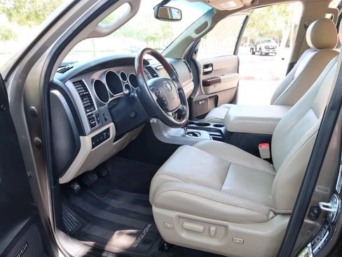 Used 2012 Toyota Sequoia Platinum AWD/4WD image 23