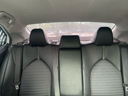 Used 2024 Toyota Camry SE FWD image 31