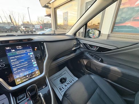 Used 2020 Subaru Outback Limited image 35