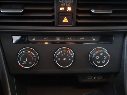 Used 2024 Volkswagen Jetta Sport FWD image 25