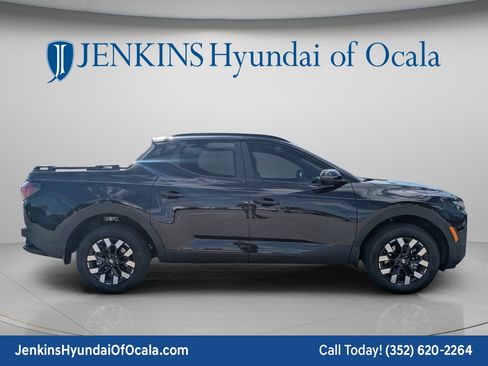 New 2026 Hyundai Santa Cruz SEL FWD image 2