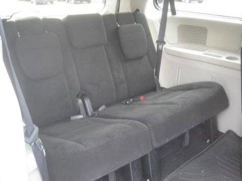 Used 2016 Dodge Grand Caravan SXT FWD image 20