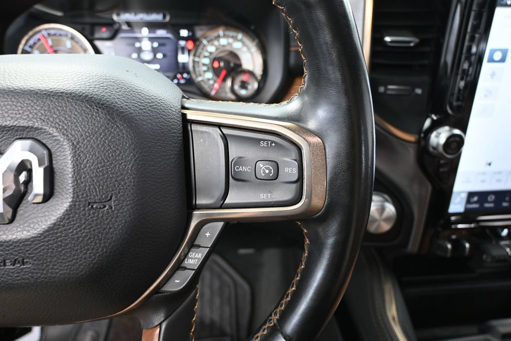 Used 2022 RAM 1500 Limited w/ Body-Colour Bumper Group AWD/4WD image 22