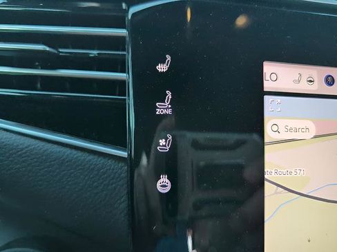 Used 2025 Jeep Wagoneer 4WD image 11