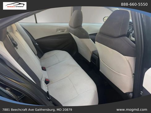 Used 2020 Toyota Corolla LE FWD image 4