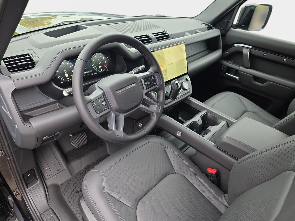 New 2026 Land Rover Defender 110 X-Dynamic SE AWD/4WD image 13
