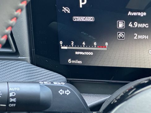 New 2025 Nissan Kicks SR image 22