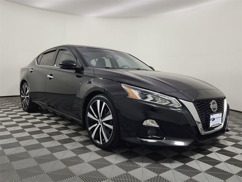 Used 2020 Nissan Altima 2.0 Platinum image 6