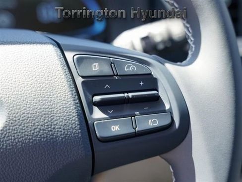 New 2025 Hyundai Venue Limited image 19