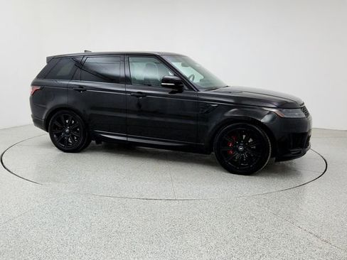 Used 2020 Land Rover Range Rover Sport HST image 3