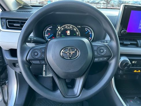 Used 2025 Toyota RAV4 XLE image 51