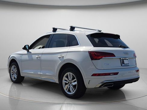 Used 2023 Audi Q5 2.0T Premium w/ Convenience Package AWD/4WD image 6
