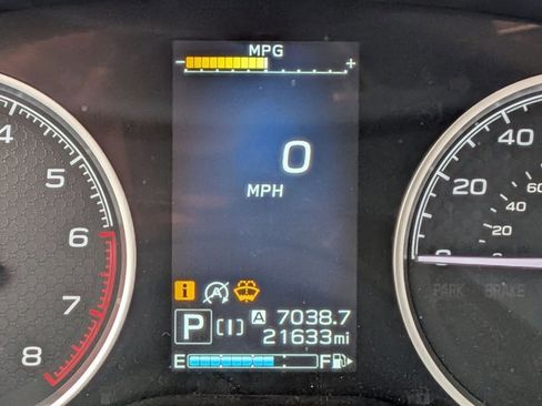 Used 2023 Subaru Forester Premium image 8