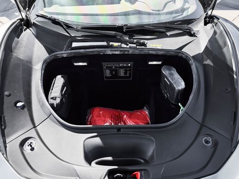 Used 2020 Ferrari F8 Tributo image 18