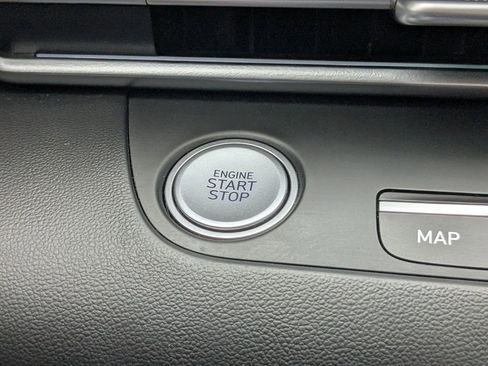 Used 2024 Hyundai Elantra SEL image 22