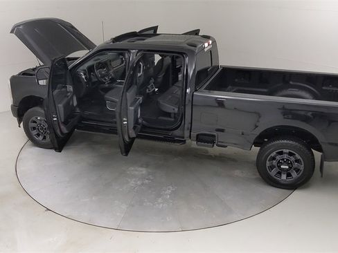 Certified 2023 Ford F250 Lariat w/ Lariat Ultimate Package image 56